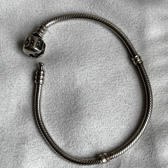 Pandora silver bracelet - Picture 4 of 4